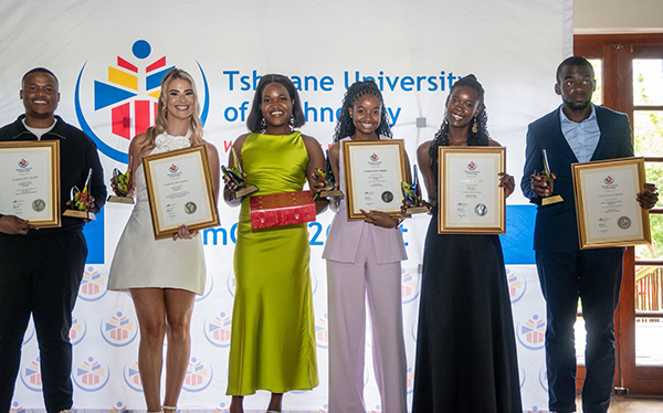 Chancellor’s Awards-group