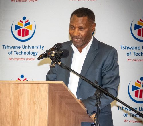 Mr Thulani Nzima